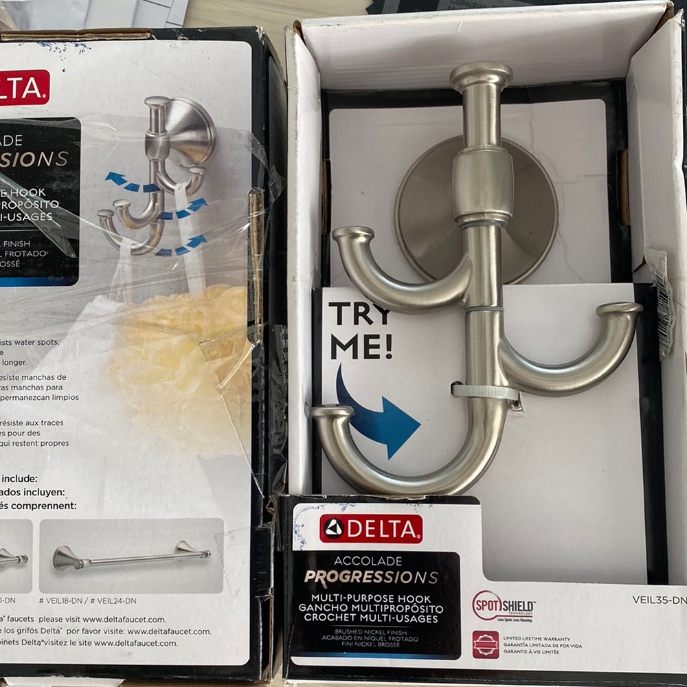 NWT Delta multi purpose hook - brushed nickel (Accolade / Progressions)